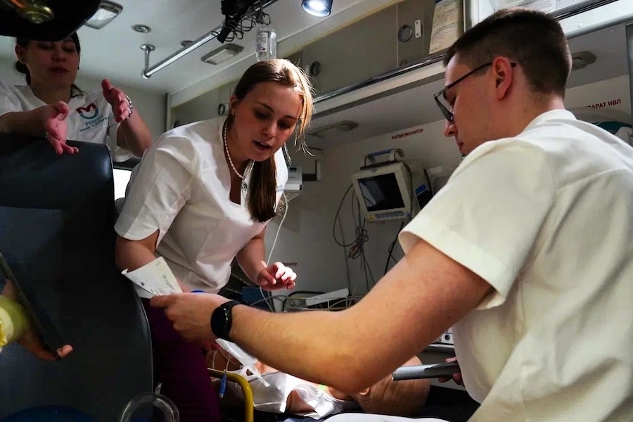 Role of University Clinics in Medical Training: How Practical Experience is Formed